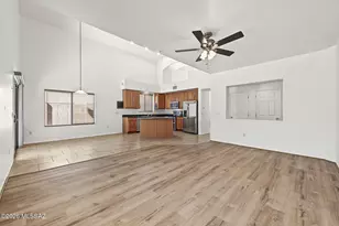 10454 E Rita Ranch Crossing Cir, Tucson, AZ 85747 - Photo 5