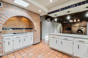 6901 N Ozona Dr, Tucson, AZ 85718 - Photo 9