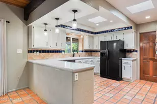 6901 N Ozona Dr, Tucson, AZ 85718 - Photo 7