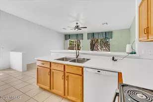 10009 E Moonstruck Way, Tucson, AZ 85747 - Photo 15