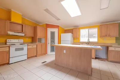 16840 W Jaguar Lane, Marana, AZ 85653 - Photo 15