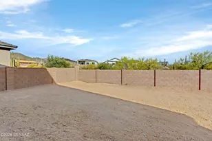 14760 N Blue Juniper Ln, Marana, AZ 85658 - Photo 11