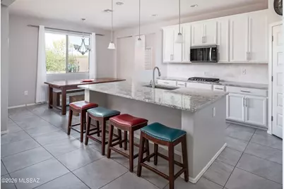11085 N Hydrus Avenue, Oro Valley, AZ 85742 - Photo 3