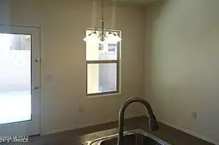 8796 N Norway Spruce Rd, Tucson, AZ 85743 - Photo 5