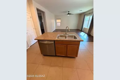 8796 N Norway Spruce Road, Tucson, AZ 85743 - Photo 5