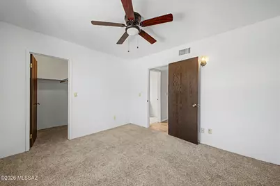 701 E Via Entrada, Tucson, AZ 85718 - Photo 9