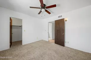 701 E Via Entrada, Tucson, AZ 85718 - Photo 9
