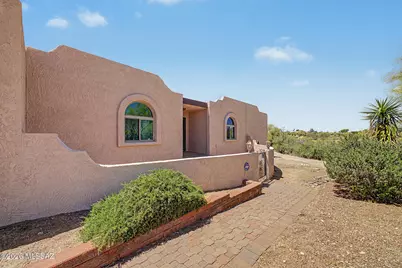 701 E Via Entrada, Tucson, AZ 85718 - Photo 13