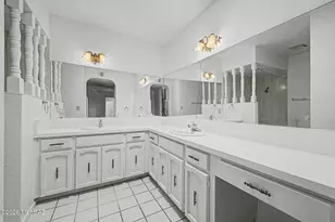 701 E Via Entrada, Tucson, AZ 85718 - Photo 29