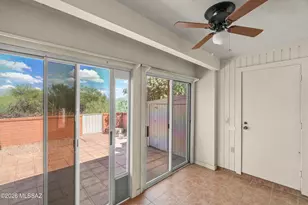 320 N Calle Del Lago, Green Valley, AZ 85614 - Photo 13