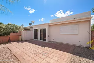 320 N Calle Del Lago, Green Valley, AZ 85614 - Photo 19
