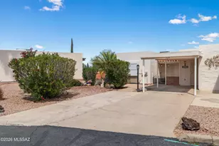 320 N Calle Del Lago, Green Valley, AZ 85614 - Photo 1