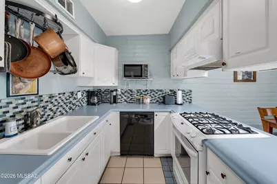 3960 E Flower Street #APT 36, Tucson, AZ 85712 - Photo 9