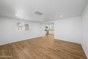 2242 W Calle Comodo, Tucson, AZ 85705 - Photo 13
