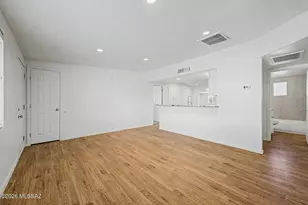 2242 W Calle Comodo, Tucson, AZ 85705 - Photo 5