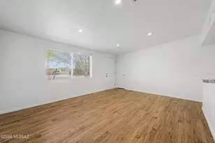 2242 W Calle Comodo, Tucson, AZ 85705 - Photo 7
