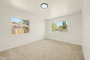 802 N Jefferson Ave, Tucson, AZ 85711 - Photo 27