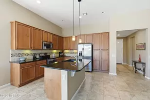 31271 S Hildogo Dr, Oracle, AZ 85623 - Photo 13