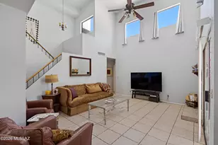 5572 N Crystal Mist Pl, Tucson, AZ 85750 - Photo 3