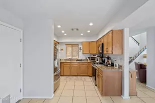 5572 N Crystal Mist Pl, Tucson, AZ 85750 - Photo 7