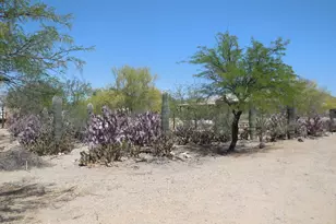 3950 S Deaver Rd, Tucson, AZ 85735 - Photo 11