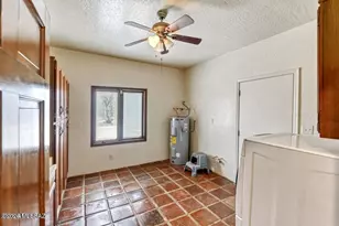 1366 E Cottonwood Ln, Huachuca City, AZ 85616 - Photo 25