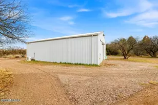 1366 E Cottonwood Ln, Huachuca City, AZ 85616 - Photo 35