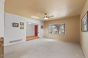 2201 S Hearthstone Ave, Tucson, AZ 85710 - Photo 7