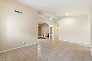1892 E Canyon Wren Way, Green Valley, AZ 85614 - Photo 9