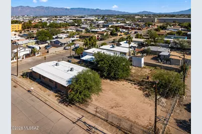 2001 S 3rd Avenue, Tucson, AZ 85713 - Photo 9