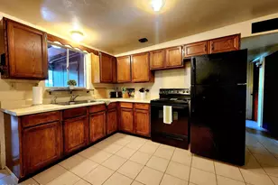 7477 E Desert Spring Dr, Tucson, AZ 85730 - Photo 11