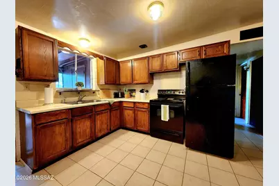 7477 E Desert Spring Drive, Tucson, AZ 85730 - Photo 7