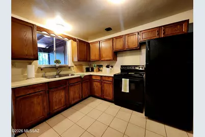 7477 E Desert Spring Drive, Tucson, AZ 85730 - Photo 11