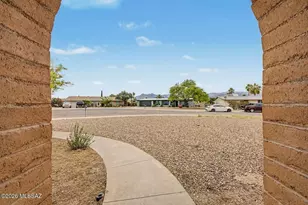 9750 E Citadel Pl, Tucson, AZ 85748 - Photo 9