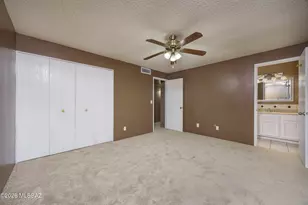 1035 N Evergreen Dr, Oracle, AZ 85623 - Photo 9