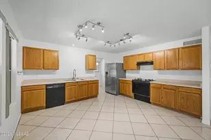 2586 W Calle Senor Roberto, Tucson, AZ 85741 - Photo 9