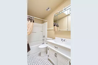 1821 S Rocky Mountain Drive, Tucson, AZ 85710 - Photo 17