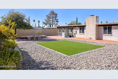 1821 S Rocky Mountain Drive, Tucson, AZ 85710 - Photo 21