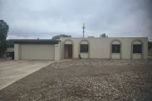 802 S Sherwood Village Dr, Tucson, AZ 85710 - Photo 5