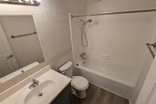 802 S Sherwood Village Dr, Tucson, AZ 85710 - Photo 27