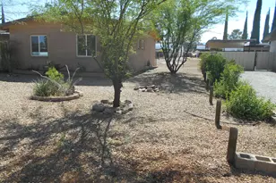 215 N Klassen Ct, Pearce, AZ 85625 - Photo 5