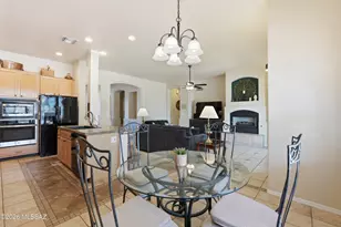 7693 W Sunlark Way, Tucson, AZ 85743 - Photo 15