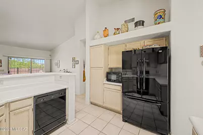 160 S Hampton Hill Court, Tucson, AZ 85748 - Photo 13