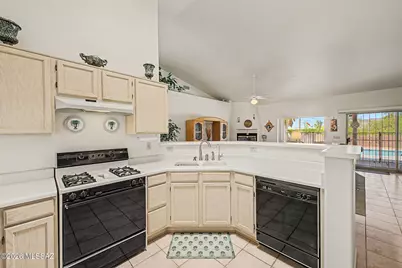 160 S Hampton Hill Court, Tucson, AZ 85748 - Photo 15