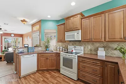 553 W Calle Media Luz, Sahuarita, AZ 85629 - Photo 11