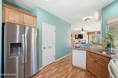 553 W Calle Media Luz, Sahuarita, AZ 85629 - Photo 7