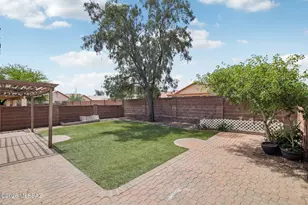2395 W Silverbell Oasis Way, Tucson, AZ 85745 - Photo 37