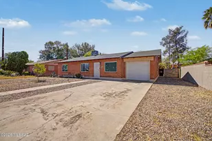 4838 E Helen St, Tucson, AZ 85712 - Photo 3