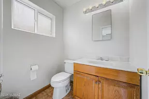 4838 E Helen St, Tucson, AZ 85712 - Photo 17