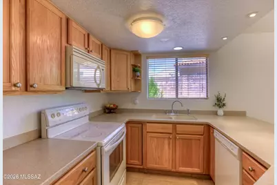 5051 N Sabino Canyon Road #1118, Tucson, AZ 85750 - Photo 11